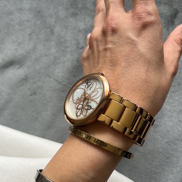 DKNY Watch - Picture 4 of 7